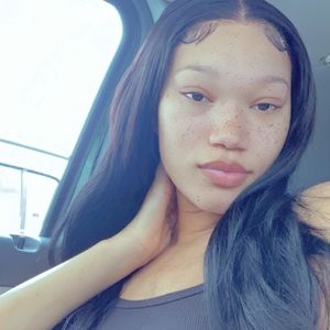 Meet your Posher, Maci